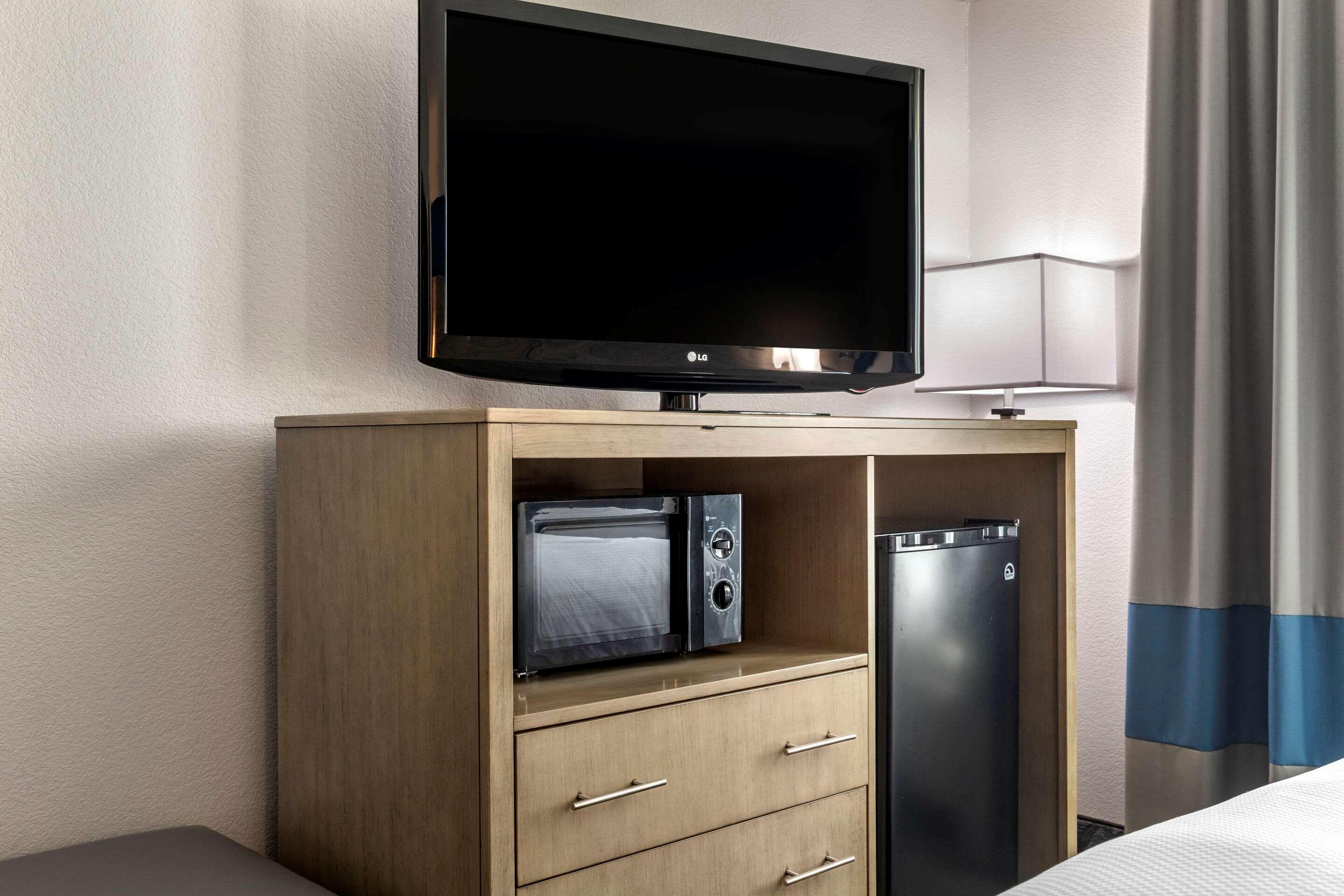 Comfort Inn & Suites Mansfield Bagian luar foto
