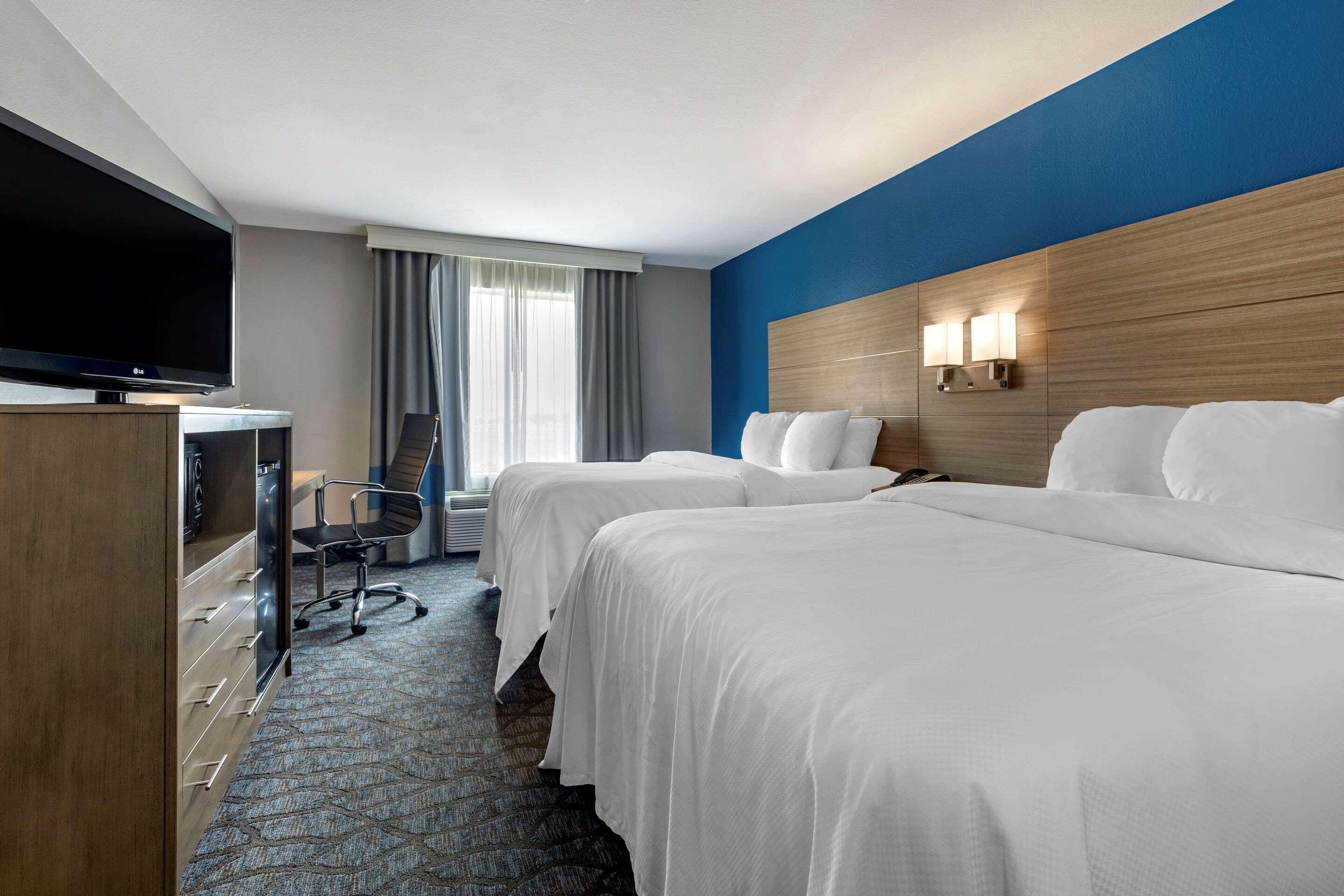 Comfort Inn & Suites Mansfield Bagian luar foto