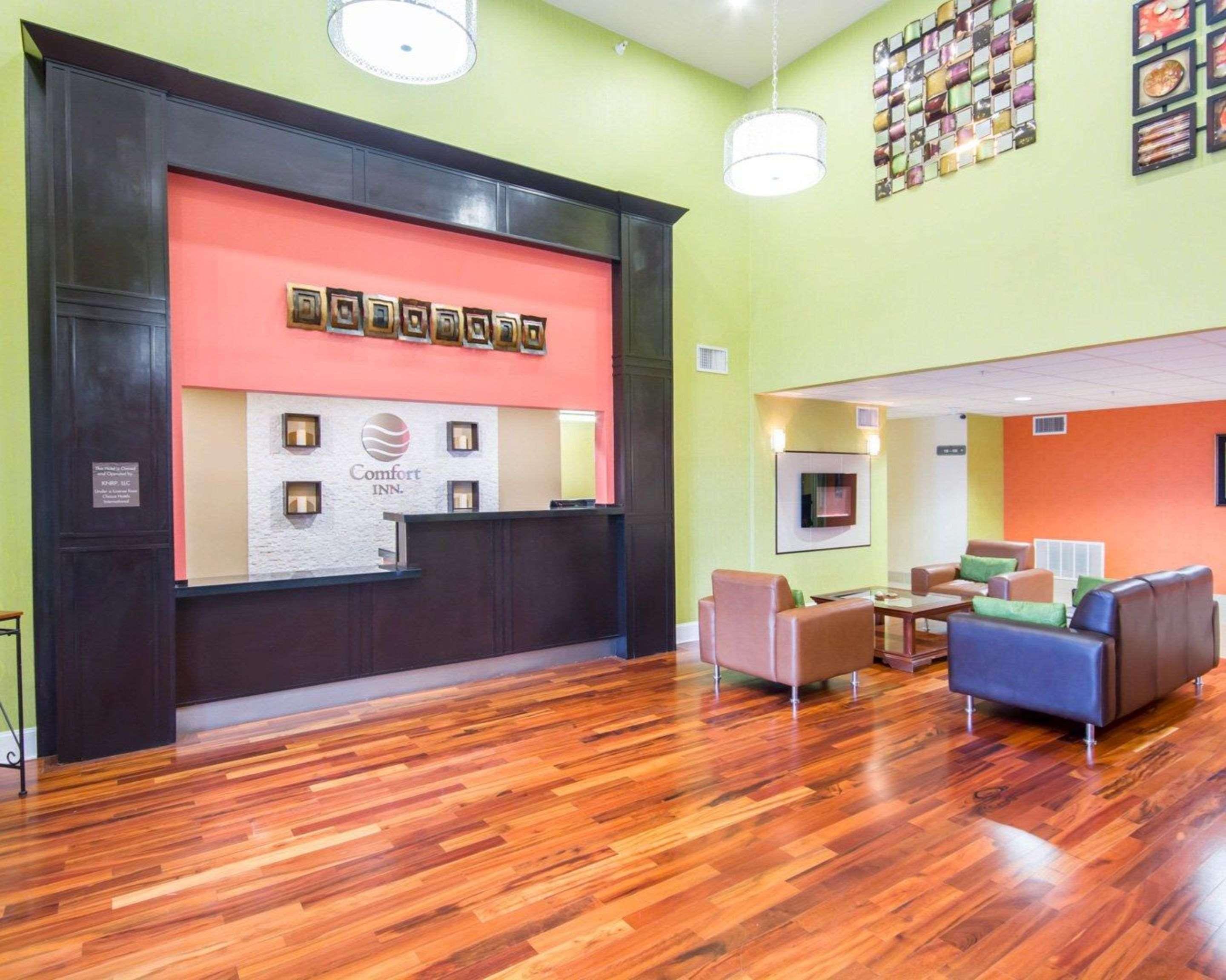 Comfort Inn & Suites Mansfield Bagian luar foto