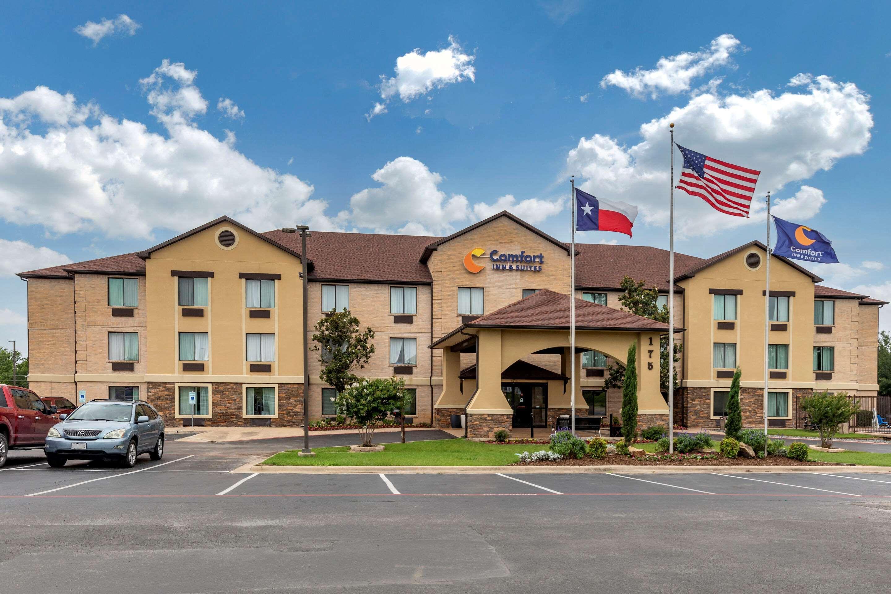 Comfort Inn & Suites Mansfield Bagian luar foto